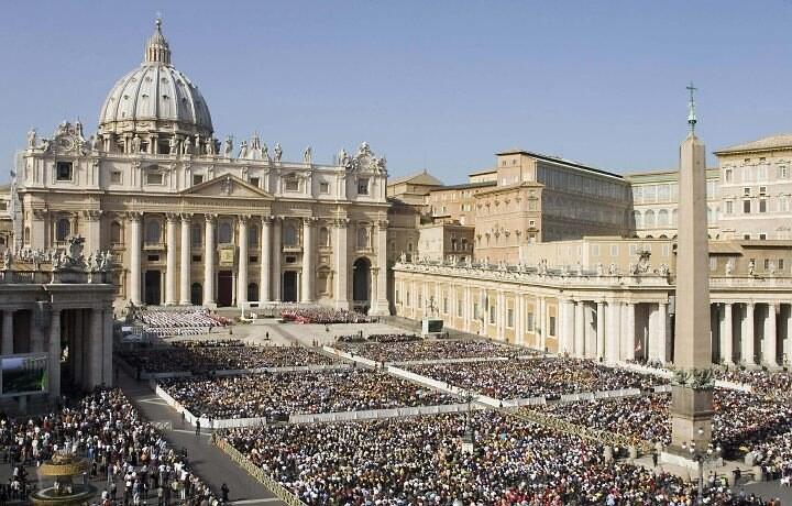 Discover the Vatican City